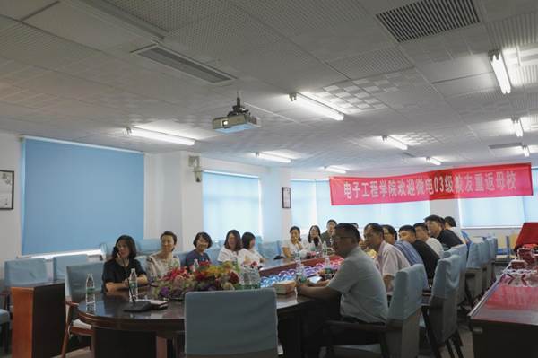 说明: http://www.tute.edu.cn/_mediafile/tute01/2017/07/14/2nc5vhce3s.jpg